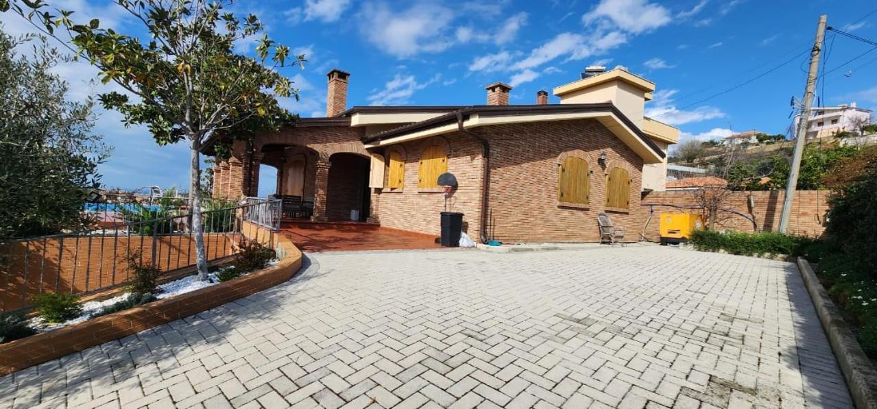 Villa “Pool & Sun” Durrës Exterior foto