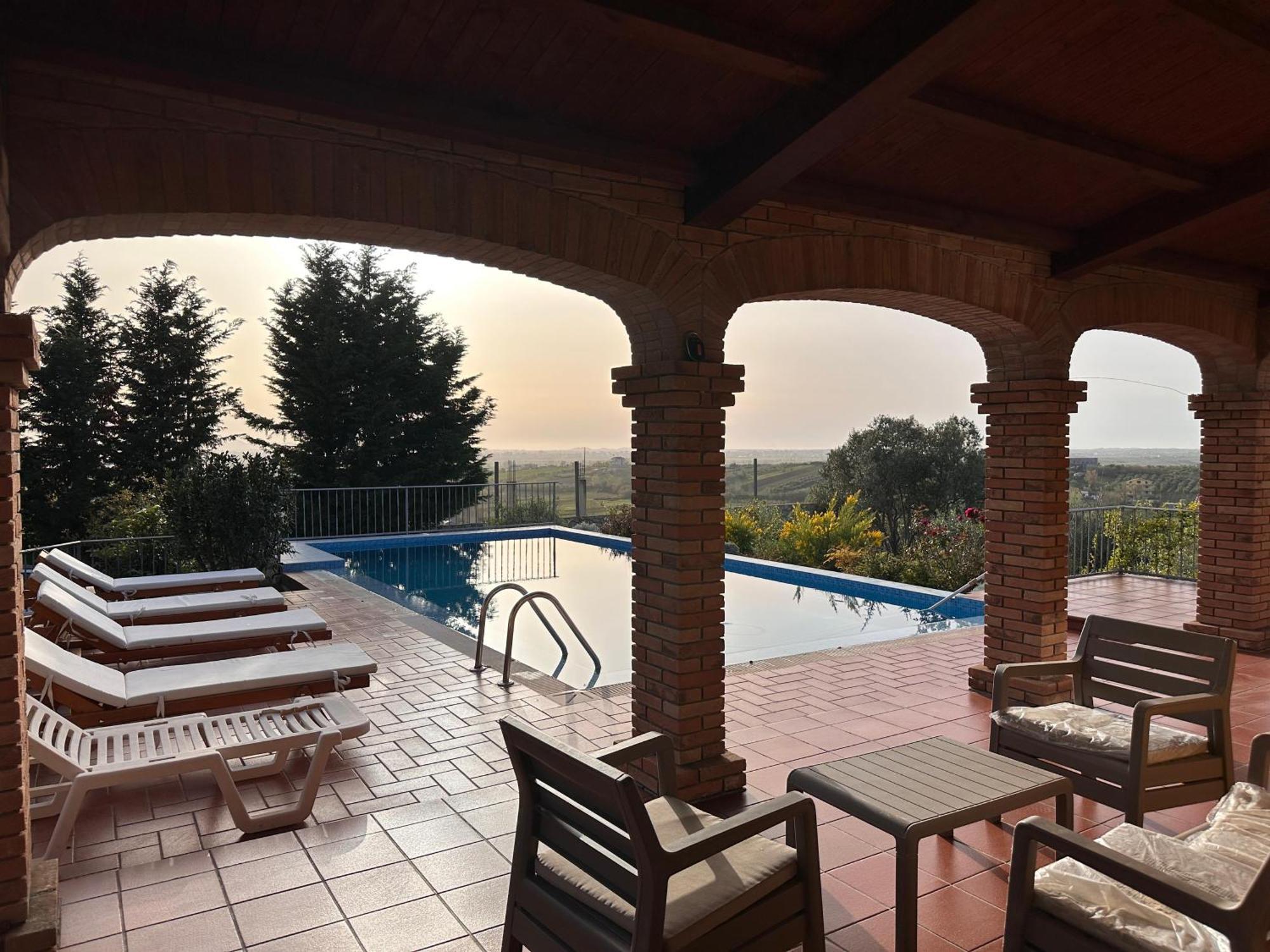 Villa “Pool & Sun” Durrës Exterior foto